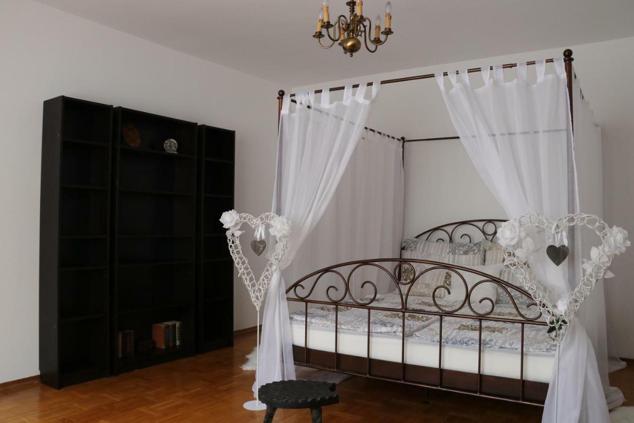 The Lakehouse Villa Neusiedl Am See Wienerstrasse 8 外观 照片