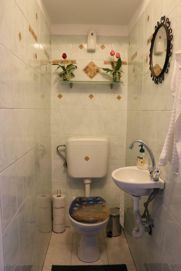 The Lakehouse Villa Neusiedl Am See Wienerstrasse 8 外观 照片