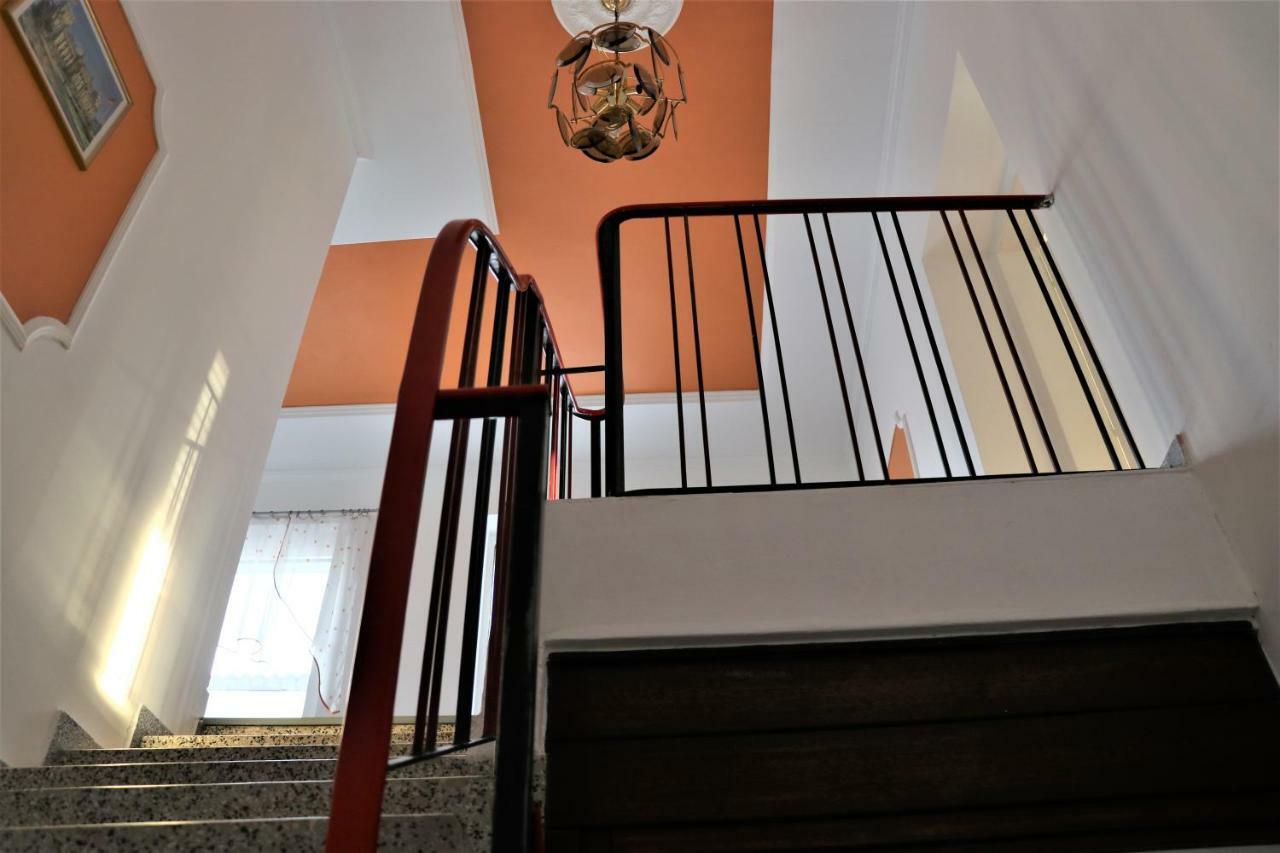 The Lakehouse Villa Neusiedl Am See Wienerstrasse 8 外观 照片
