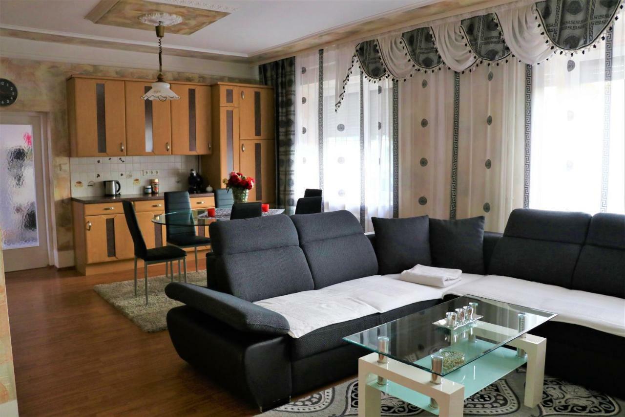 The Lakehouse Villa Neusiedl Am See Wienerstrasse 8 外观 照片